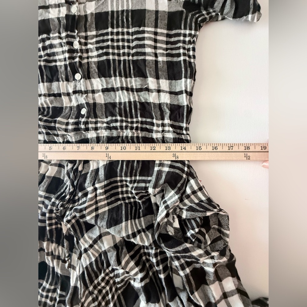 Kosmios Plaid Maxi Dress M Black White Boho Fringe Hem Pockets Tie Waist Flowy - Picture 8 of 8